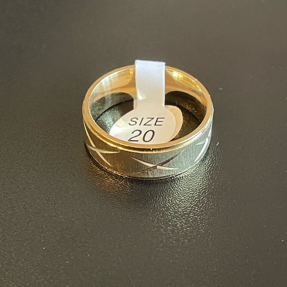 8mm gold stainless steel infinity ring - Picture 3 of 7